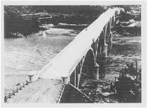 ���q���S�i