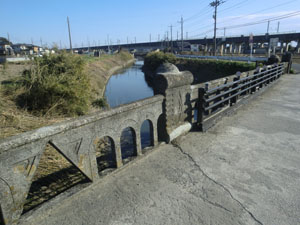 �摜�F�����̈ӏ��Q