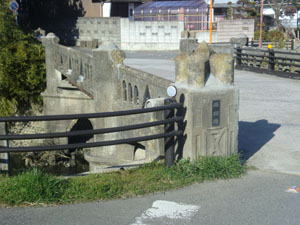 �摜�F�e���i�㗬�E�݁j