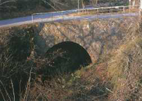 �摜�F�l���΁i�������j�H�@�ɂ��ΐς݃A�[�`��01