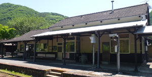 �摜�F�I�����w�{��