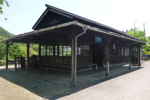 �摜�F�K��_�~�w�{��