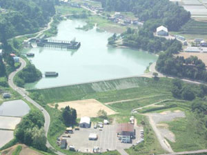 画像:全景(左岸方から)