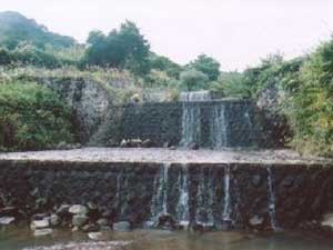 万内川七号堰堤及び八号堰堤の写真