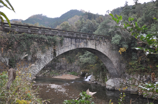 �o�����S�i