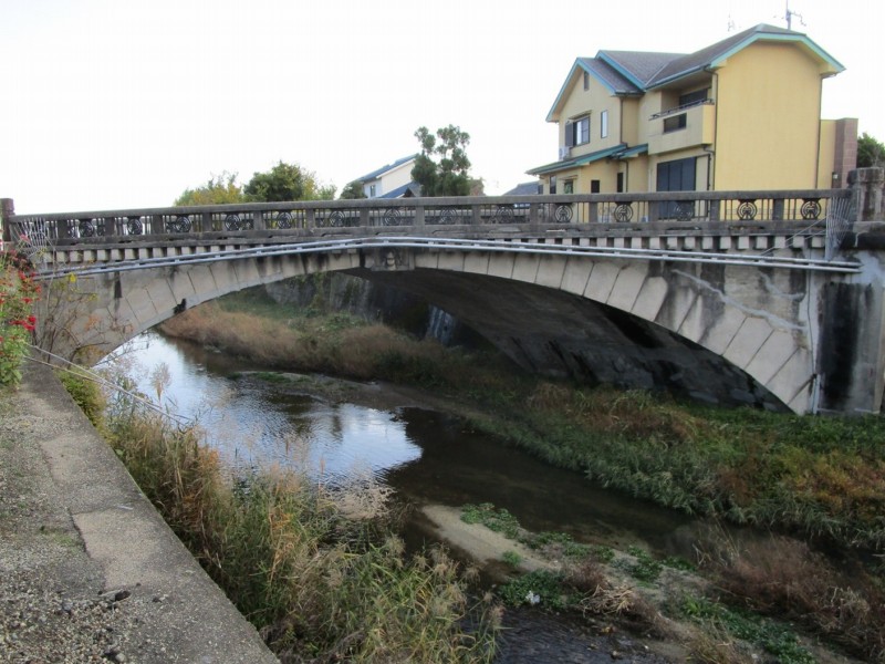 端駈橋